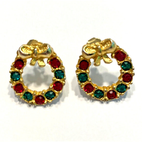 Christmas Holiday Pierced Earrings Red & Green Rhinestones Small Gold Wreaths - Picture 1 of 6